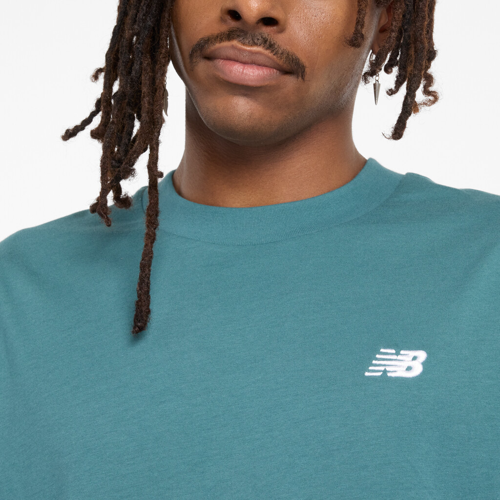 New Balance - Sport Essentials Small Logo T-Shirt - new spruce