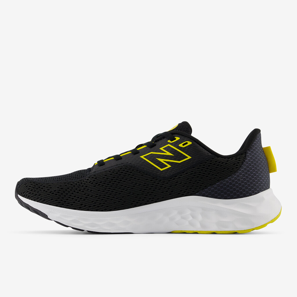 New Balance - MARISYY4 Fresh Foam Arishi v4 - black