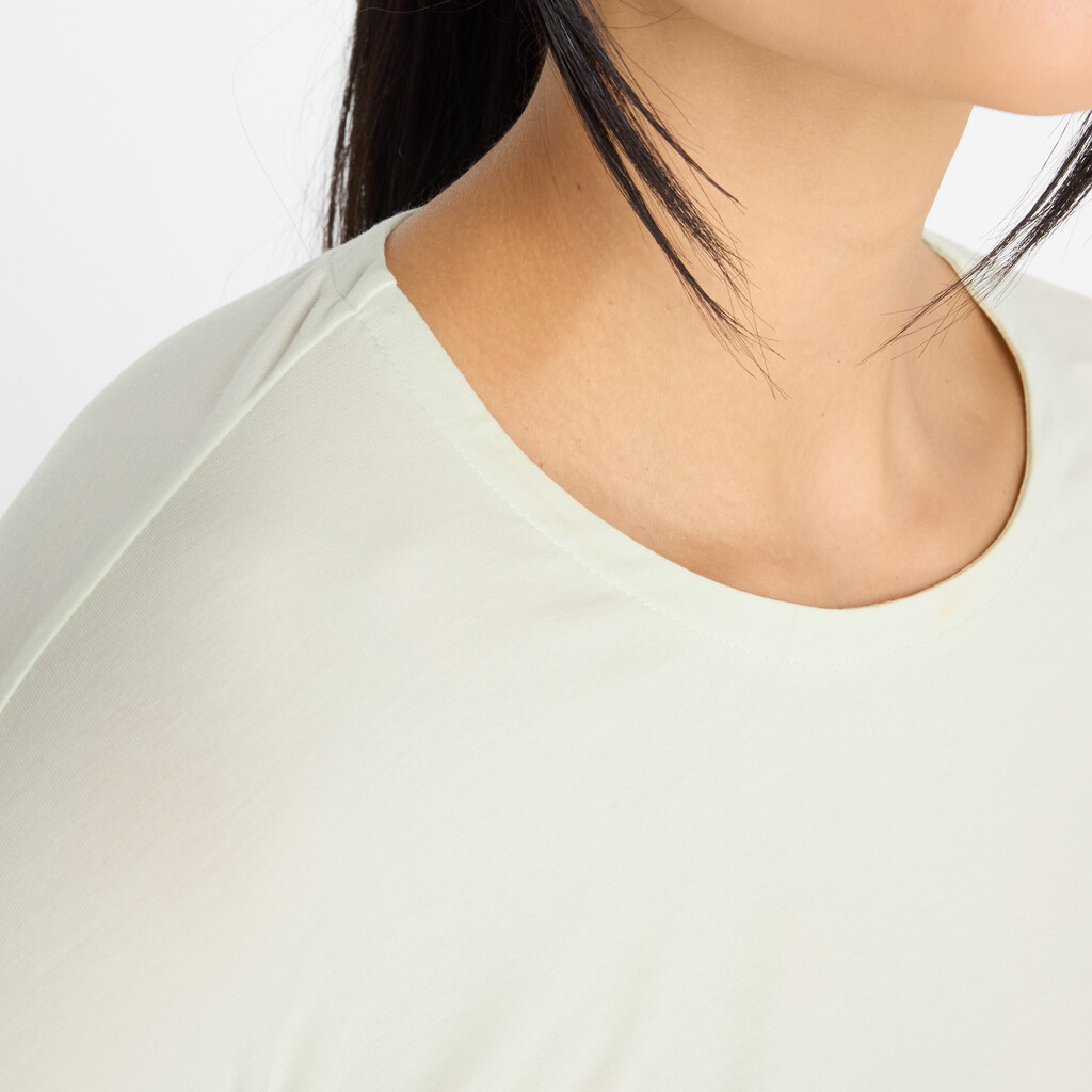 New Balance - W Drapey Jersey Long Sleeve T-Shirt - natural mint