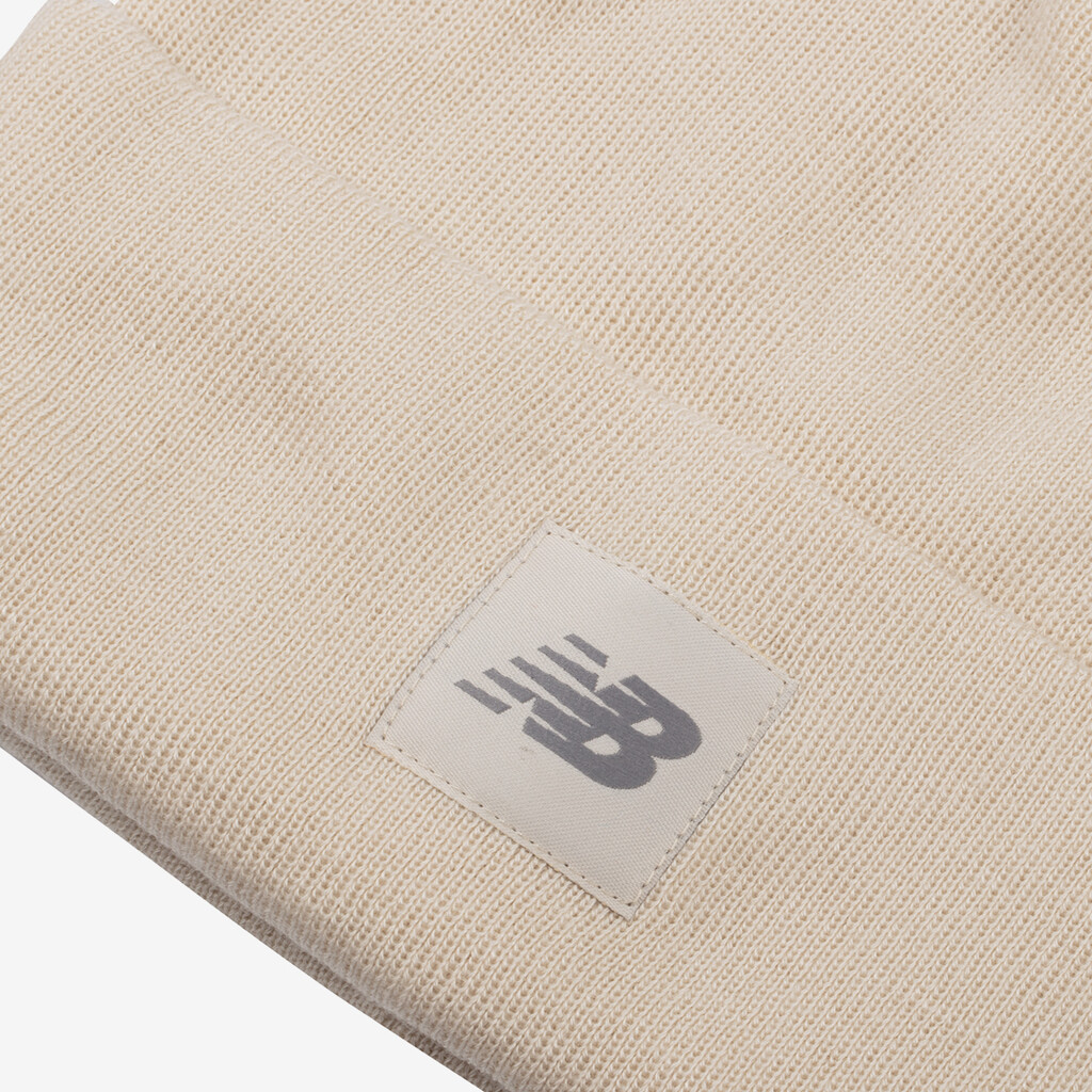 New Balance - Cuffed Beanie Flying NB Logo - linen