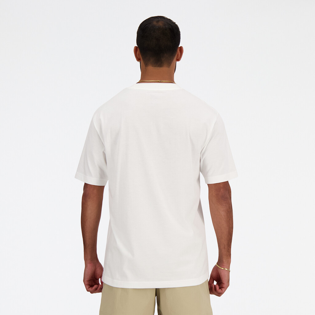 New Balance - Sport Essentials Small Logo T-Shirt - white