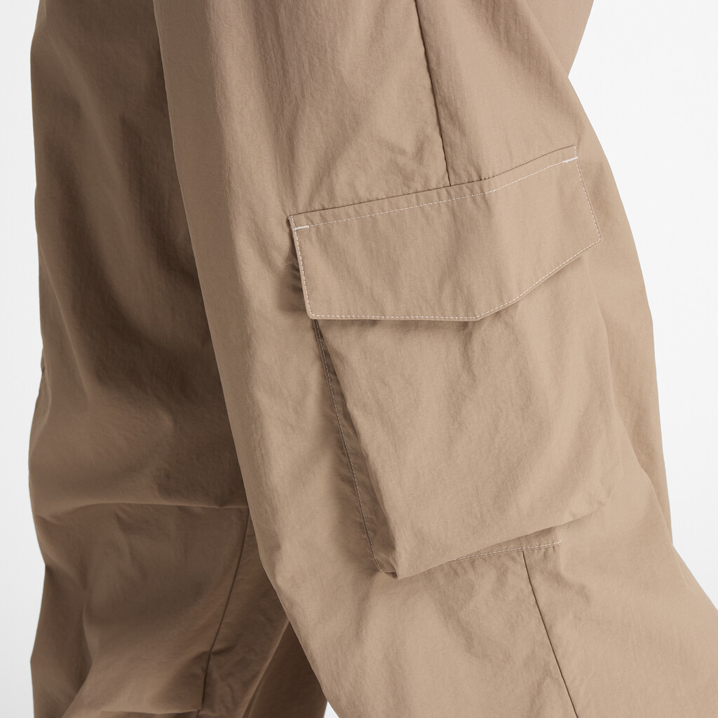 New Balance - W Nylon Cargo Pant - light mushroom